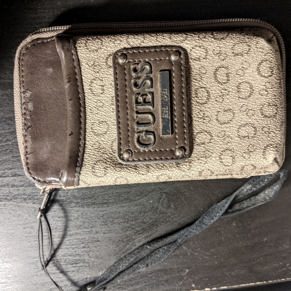 Guess multi-purpose hand purse